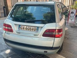 Verde Usata 2005 Fiat Stilo Station wagon | 3000 € (Molto cara)