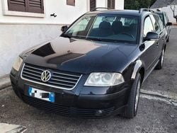 Nero Usata 2004 VW Passat Station wagon | 1200 € (Buon prezzo)