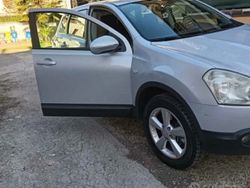 Grigio Usata 2009 Nissan Qashqai SUV | 4100 € (Cara)