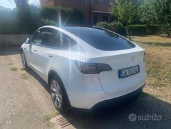 Usata 2024 Tesla Model Y Long Range RWD SUV | 42.500 € (Buon prezzo)