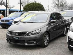 Grigio metallizzato Usata 2021 Peugeot 308 Allure Tre volumi | 15.900 € (Buon prezzo)