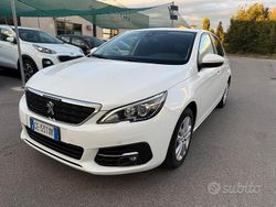 Bianco Usata 2021 Peugeot 308 Business-Line Tre volumi | 13.490 € (Buon prezzo)