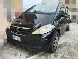 Nero Usata 2005 Mercedes A180 Classic Tre volumi | 1000 € (Ottimo prezzo)