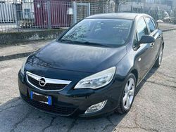 Nero Usata 2011 Opel Astra Tre volumi | 2300 € (Super prezzo)