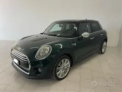 Verde Usata 2018 Mini Cooper D Hype Due volumi | 12.200 € (Ottimo prezzo)