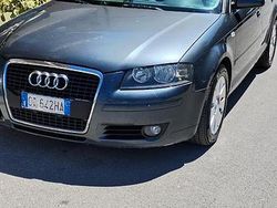 Grigio Usata 2004 Audi A3 Tre volumi | 2300 € (Buon prezzo)