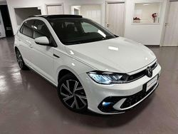 Pure white Usata 2024 VW Polo R-line Tre volumi | 18.900 € (Buon prezzo)
