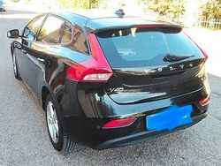 Nero Usata 2016 Volvo V40 Tre volumi | 6500 € (Buon prezzo)