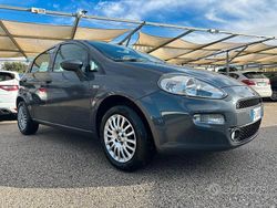 Grigio Usata 2017 Fiat Punto Tre volumi | 5500 € (Buon prezzo)