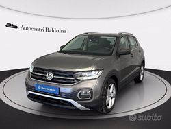 Limestone grey metalizzato Usata 2019 VW T-Cross Advance SUV | 17.300 €