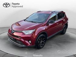 Rosso Usata 2018 Toyota RAV4 Hybrid Lounge SUV | 19.900 € (Buon prezzo)