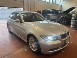Argento Usata 2006 BMW 330 Tre volumi | 7800 € (Buon prezzo)