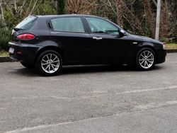 Nero Usata 2005 Alfa Romeo 147 Due volumi | 1400 € (Buon prezzo)