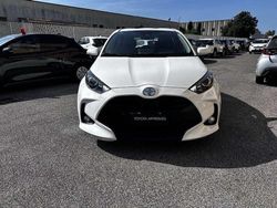 Bianco Usata 2023 Toyota Yaris Hybrid Active Tre volumi | 15.300 € (Ottimo prezzo)