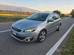 Grigio Usata 2017 Peugeot 308 GT-line Tre volumi | 6400 € (Ottimo prezzo)