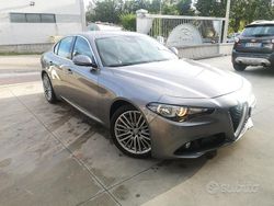 Grigio Usata 2017 Alfa Romeo Giulia Super Tre volumi | 24.500 € (Molto cara)