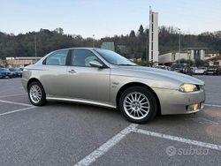 Usata 2001 Alfa Romeo 156 Tre volumi | 777 €