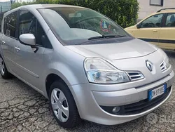 Argento Usata 2009 Renault Modus Dynamique Monovolume | 2499 € (Ottimo prezzo)