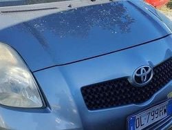 Usata 2007 Toyota Yaris Sol Tre volumi | 2800 € (Super prezzo)