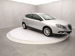 Argento Usata 2012 Lancia Delta Silver Due volumi | 2400 € (Ottimo prezzo)