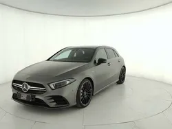 Grigio mountain magno designo Usata 2022 Mercedes A35 AMG AMG Tre volumi | 43.900 € (Buon prezzo)