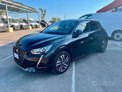 Nero Usata 2021 Peugeot 208 Allure Due volumi | 13.800 € (Molto cara)