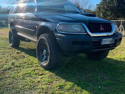 Nero Usata 2002 Mitsubishi Pajero Sport SUV | 11.000 € (Cara)