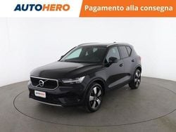 Nero Usata 2021 Volvo XC40 Momentum SUV | 24.999 € (Cara)