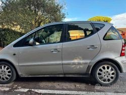 Grigio Usata 2003 Mercedes A140 Due volumi | 1500 € (Buon prezzo)