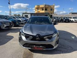 Grigio(met.) Usata 2024 Mitsubishi Colt Instyle Tre volumi | 15.500 € (Molto cara)