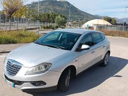 Grigio Usata 2013 Lancia Delta Due volumi | 4900 € (Buon prezzo)