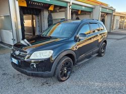 Nero Usata 2006 Chevrolet Captiva SUV | 2600 €