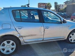 Usata 2008 Dacia Sandero Due volumi | 600 € (Ottimo prezzo)