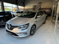 Grigio Usata 2016 Renault Mégane GT Line GT-Line Tre volumi | 14.600 € (Cara)
