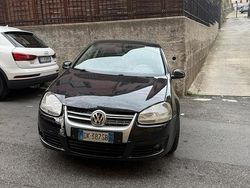 Nero Usata 2008 VW Golf V Tre volumi | 2300 €