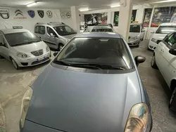 Blu/azzurro Usata 2008 Fiat Grande Punto Active Due volumi | 2700 € (Buon prezzo)