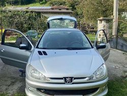 Grigio Usata 2006 Peugeot 206 Tre volumi | 1100 € (Buon prezzo)