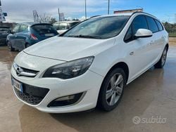 Bianco Usata 2013 Opel Astra Cosmo Station wagon | 5000 € (Buon prezzo)