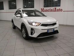 Bianco Usata 2023 Kia Stonic Urban SUV | 13.200 € (Buon prezzo)