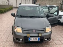 Grigio Usata 2011 Fiat Panda 4x4 Climbing Due volumi | 6000 € (Buon prezzo)