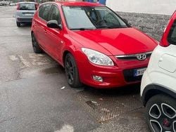 Usata 2008 Hyundai i30 Active Tre volumi | 2800 € (Buon prezzo)