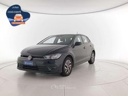 Deep black perlato Usata 2023 VW Polo Life Tre volumi | 18.000 € (Buon prezzo)