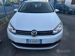 Bianco Usata 2011 VW Golf VI Highline Tre volumi | 3550 € (Buon prezzo)