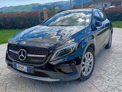 Usata 2015 Mercedes GLA200 Premium SUV | 14.900 € (Buon prezzo)