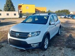 Usata 2016 Dacia Sandero Stepway Tre volumi | 7400 € (Ottimo prezzo)