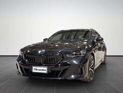 Nero Usata 2024 BMW 520 M Sport Station wagon | 54.960 € (Super prezzo)