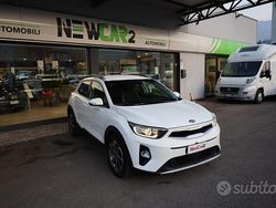 Bianco Usata 2017 Kia Stonic SUV | 13.400 € (Cara)