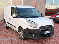 Bianco Usata 2010 Fiat Doblò Active Monovolume | 4000 € (Buon prezzo)