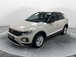 Grigio Usata 2023 VW T-Roc Life SUV | 22.400 € (Buon prezzo)