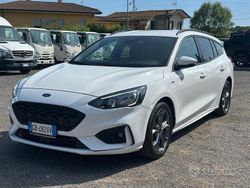 Bianco pastello Usata 2020 Ford Focus ST-Line Station wagon | 15.900 € (Buon prezzo)